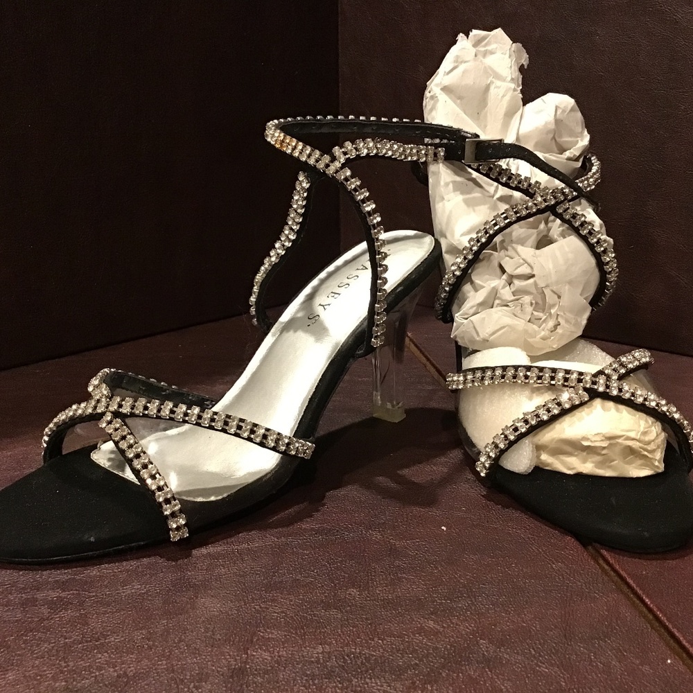 Black party shoe
